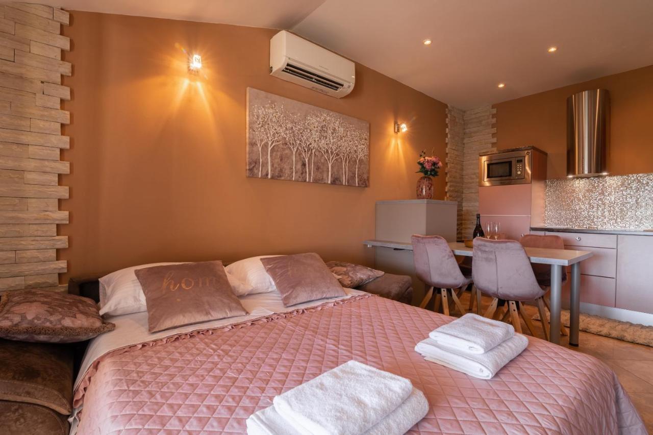 Deluxe Suite Bambi With Panoramic View Zadar Exterior photo